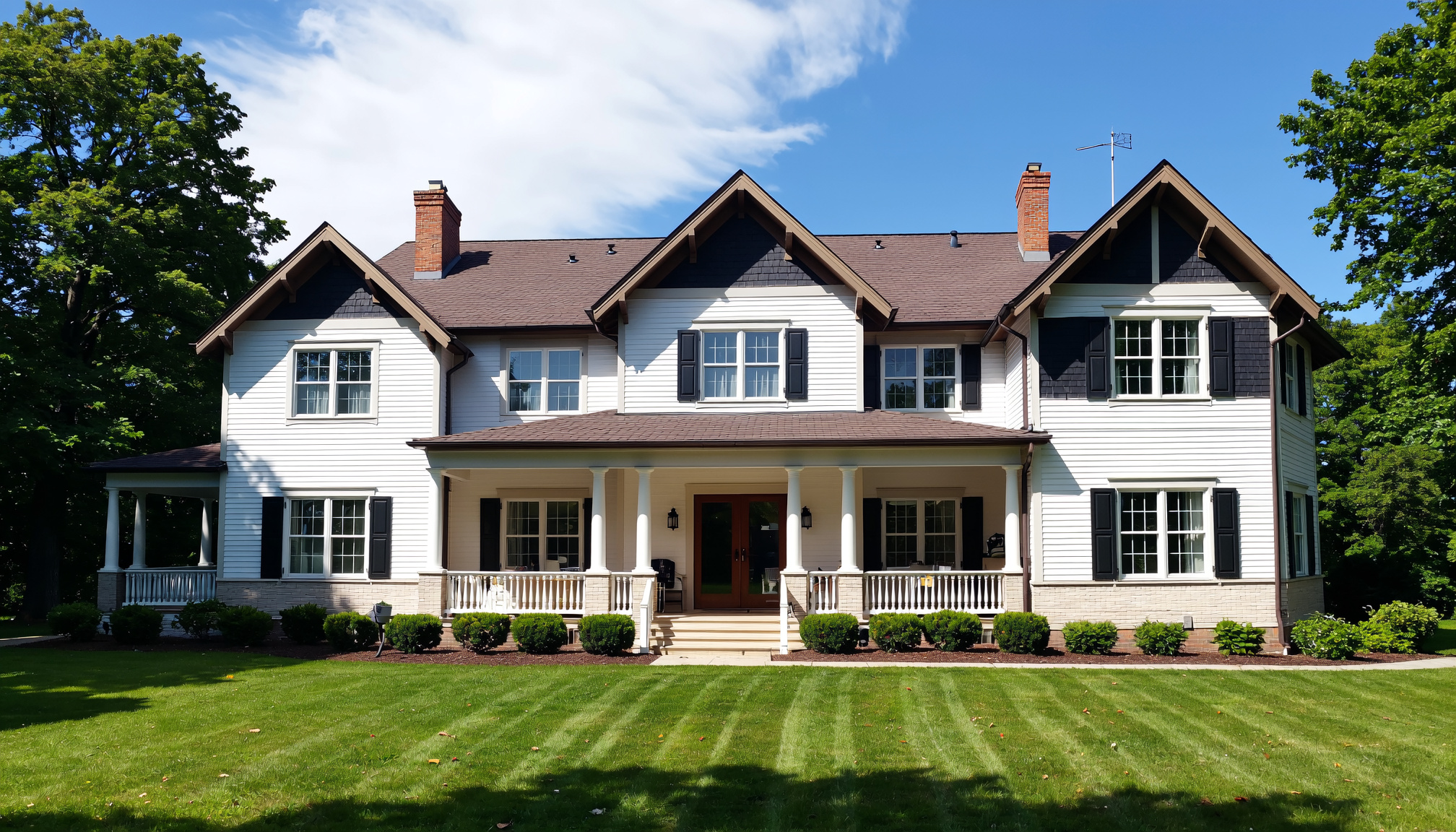 Erie, PA home seamless rain gutters